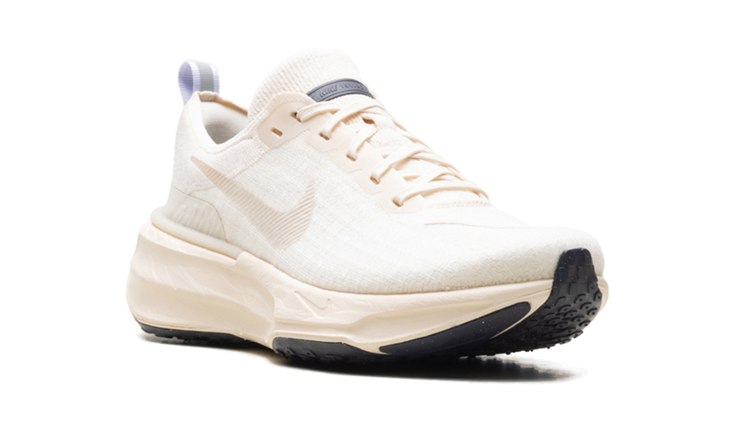 ZoomX Invincible Run 3 "Light Cream" DR2615 200