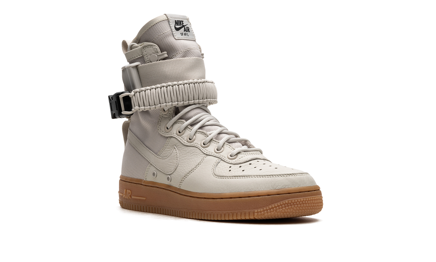 SF AF 1 WMNS 857872 004