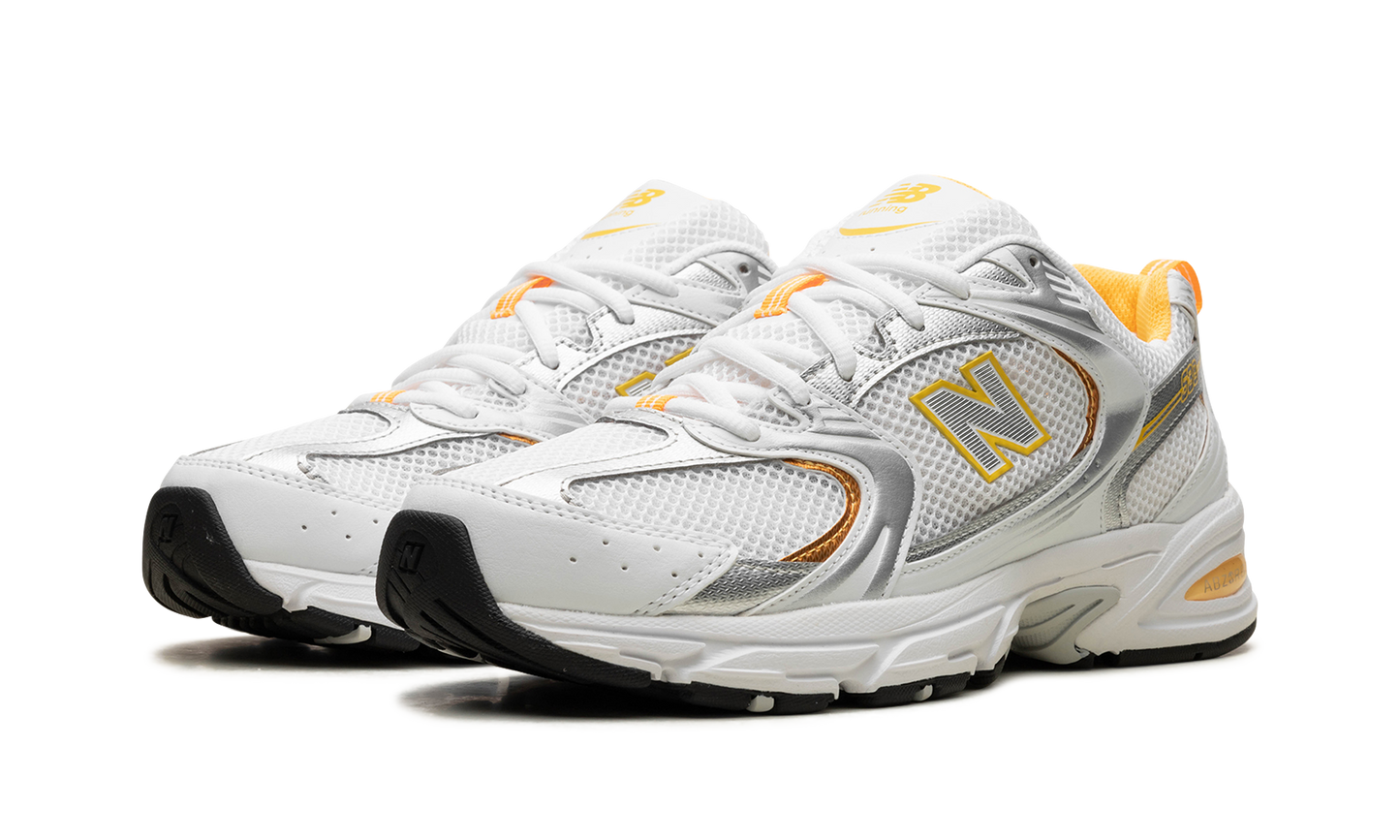 530 "White Vibrant Apricot Silver Metallic" MR530PUT