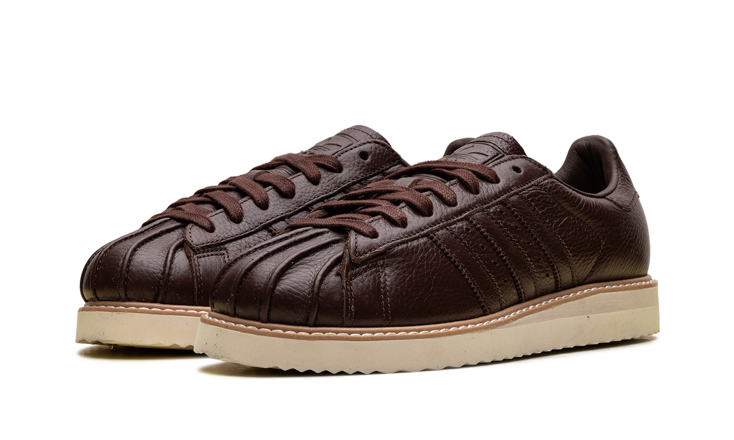 Superstar Lux "Sandstone / Sandstone / Warm Sandstone" IH4175