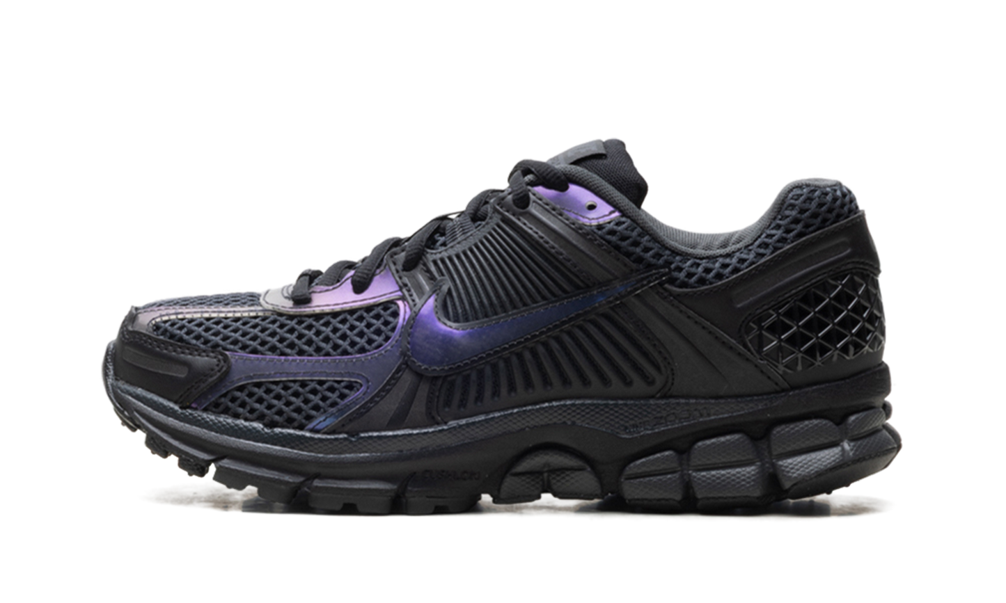 Vomero 5 Wmns "Iridescent" IB4397 001