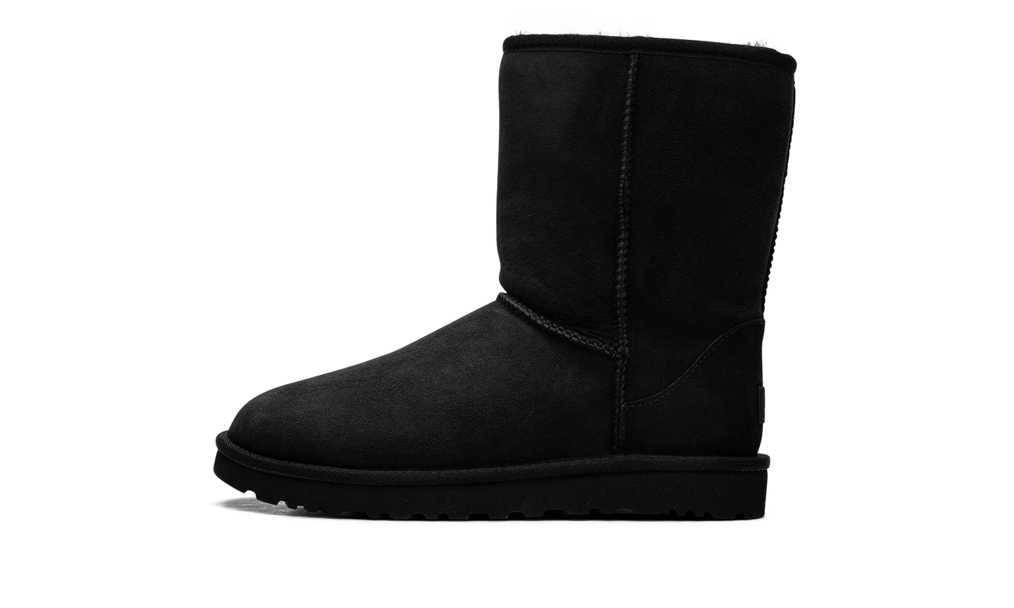 Classic Short II Boot WMNS "Black" 1016223 BLK