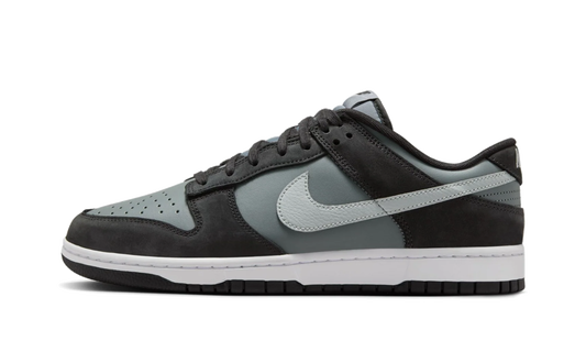 Dunk Low Black "Light Smoke" IB3079 001