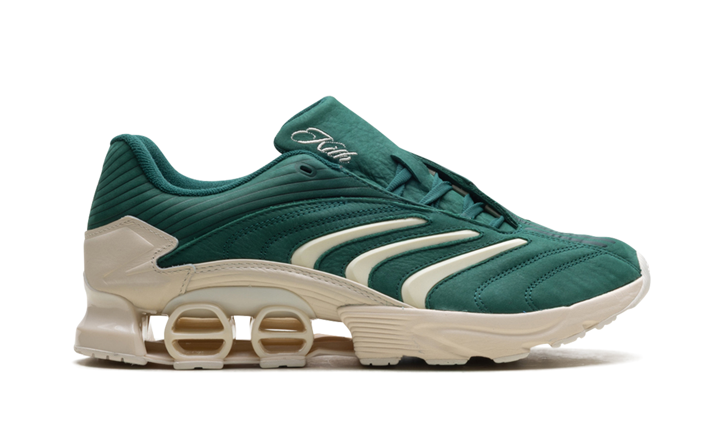 Predator Megaride "Kith - Scarab White" JR9206
