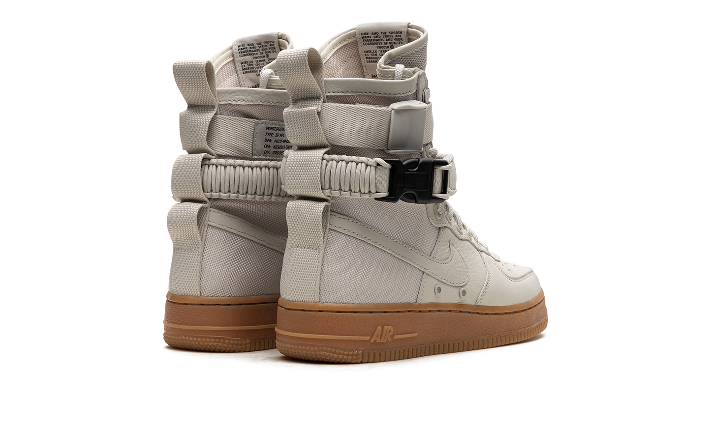 SF AF 1 WMNS 857872 004