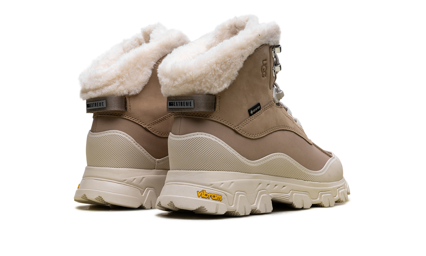 Adirondack Meridian WMNS "Sand" 1169032 SAN