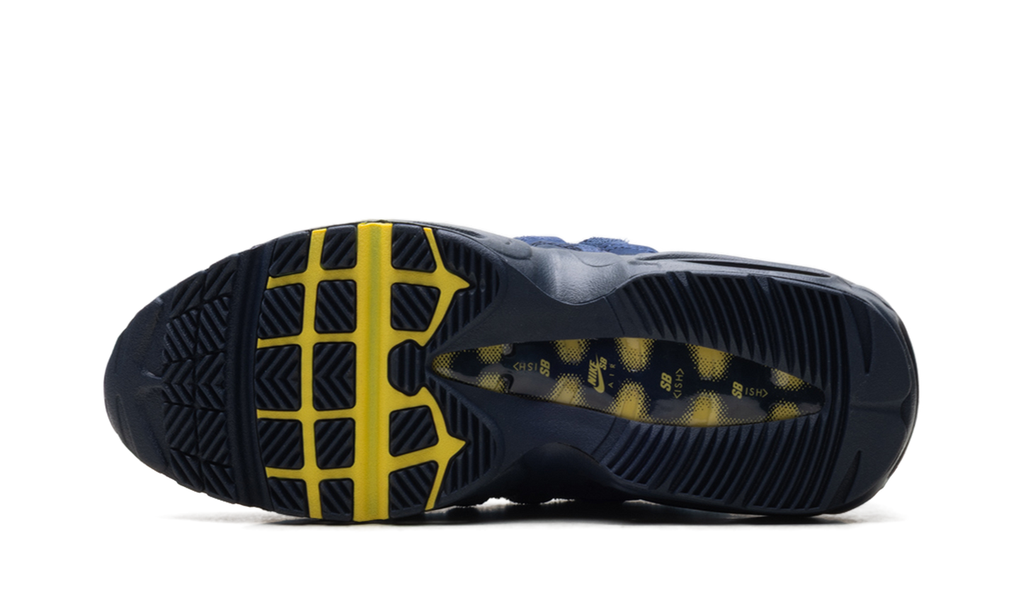 SB Air Max 95 "Eric Koston" HQ8492 400