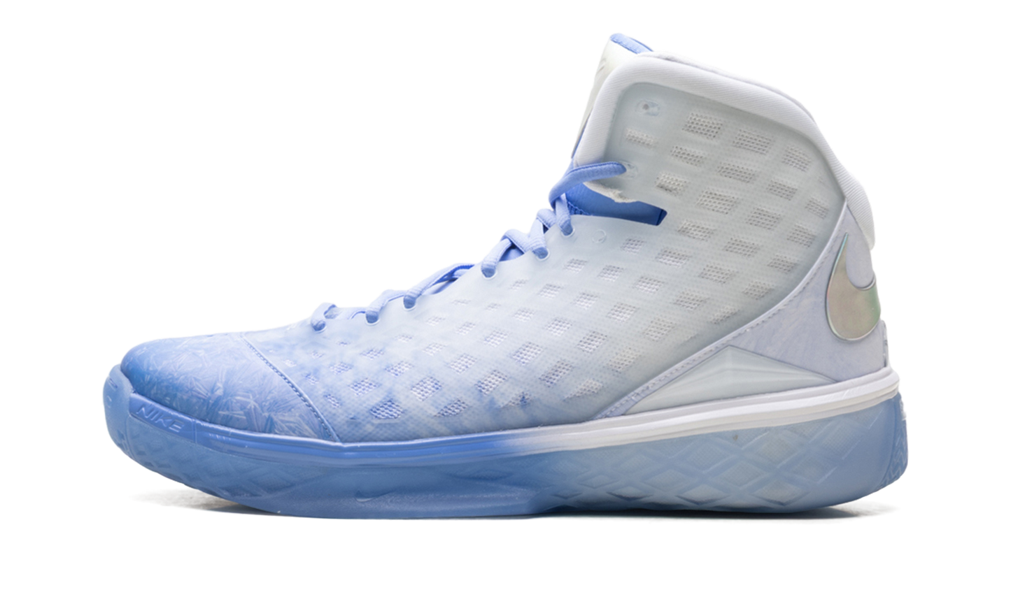Kobe 3 Protro "Christmas" IQ5338 400