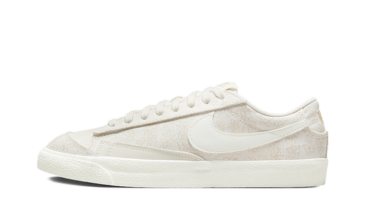NIKE BLAZER LO '77 SE WMNS "SAIL SESAME" DR9955 100