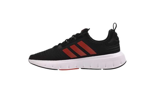 Swift Run 23 "Core Black / Better Scarlet" IG4706